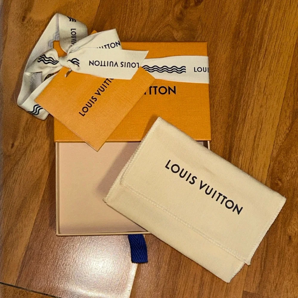 Authentic Louis Vuitton Gift Wrapped Small Box and Dustbag with Card